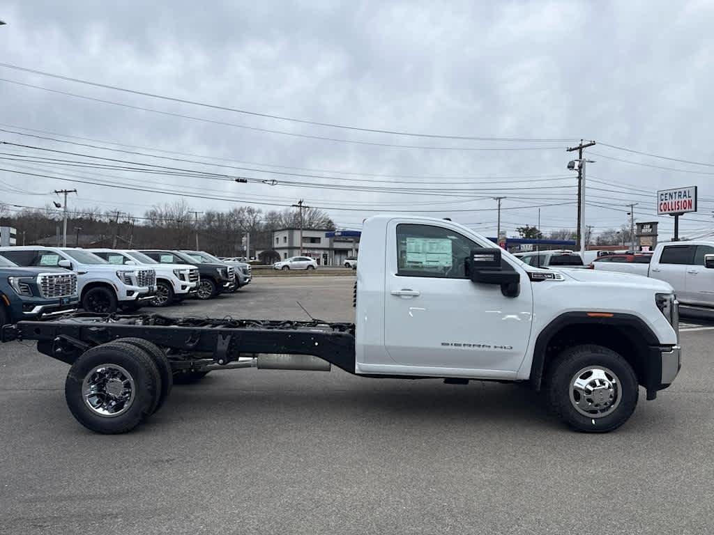 New 2026 GMC Sierra 3500 SLE w/ SLE Convenience Package AWD/4WD image 6