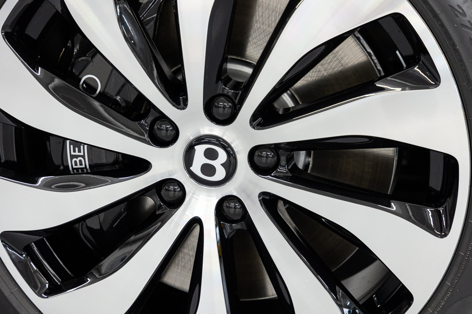 New 2026 Bentley Continental GT Azure AWD/4WD image 22