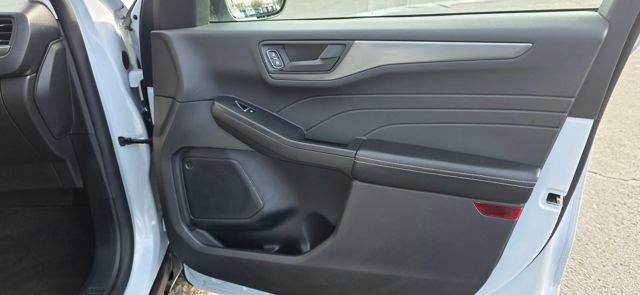 Used 2025 Ford Escape Active image 14