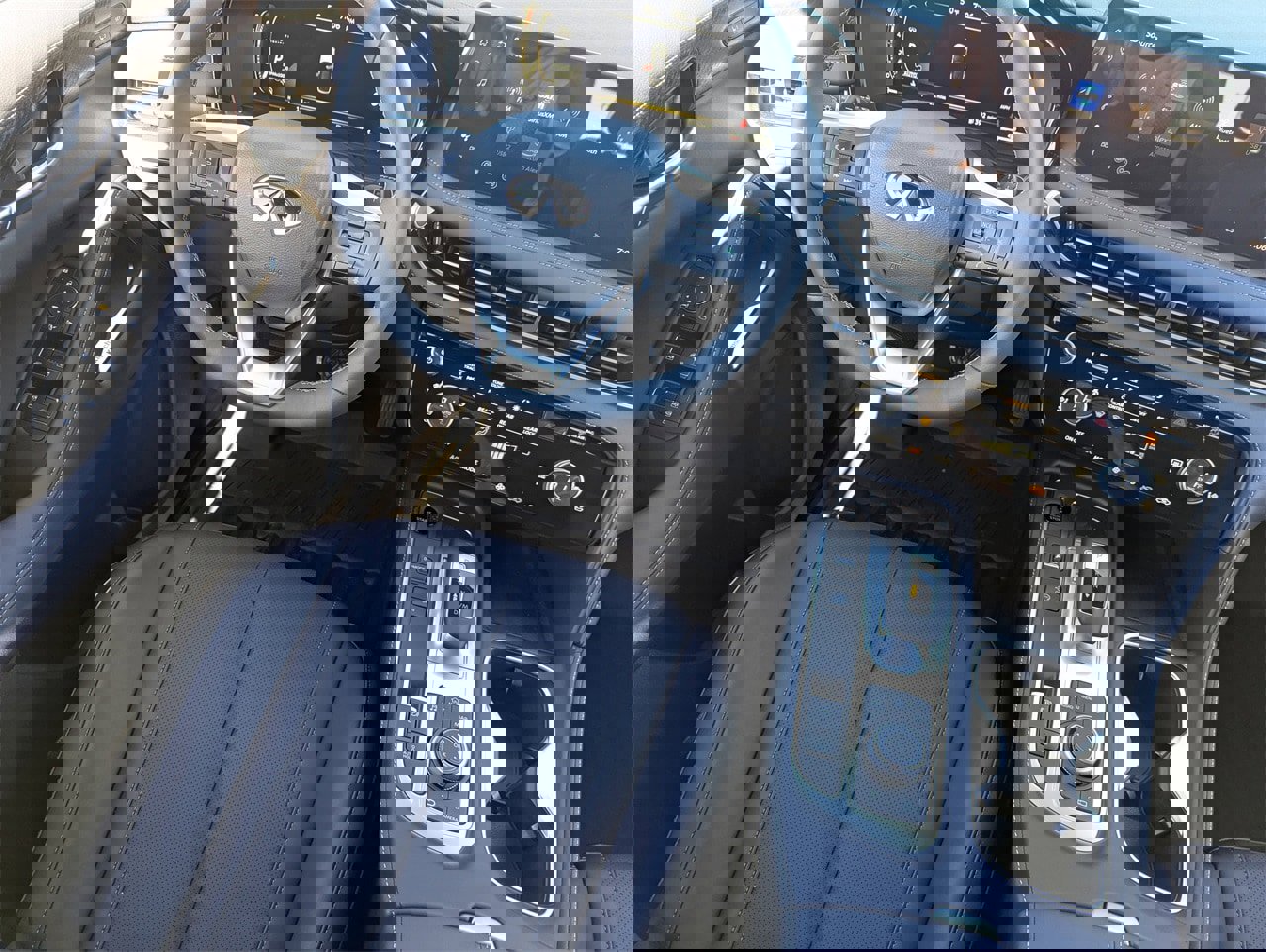 New 2026 INFINITI QX60 Sport image 22