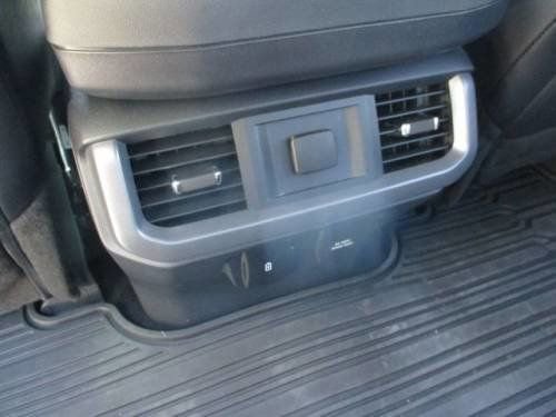 Used 2025 Ford F150 Lariat w/ Equipment Group 501A Mid image 8