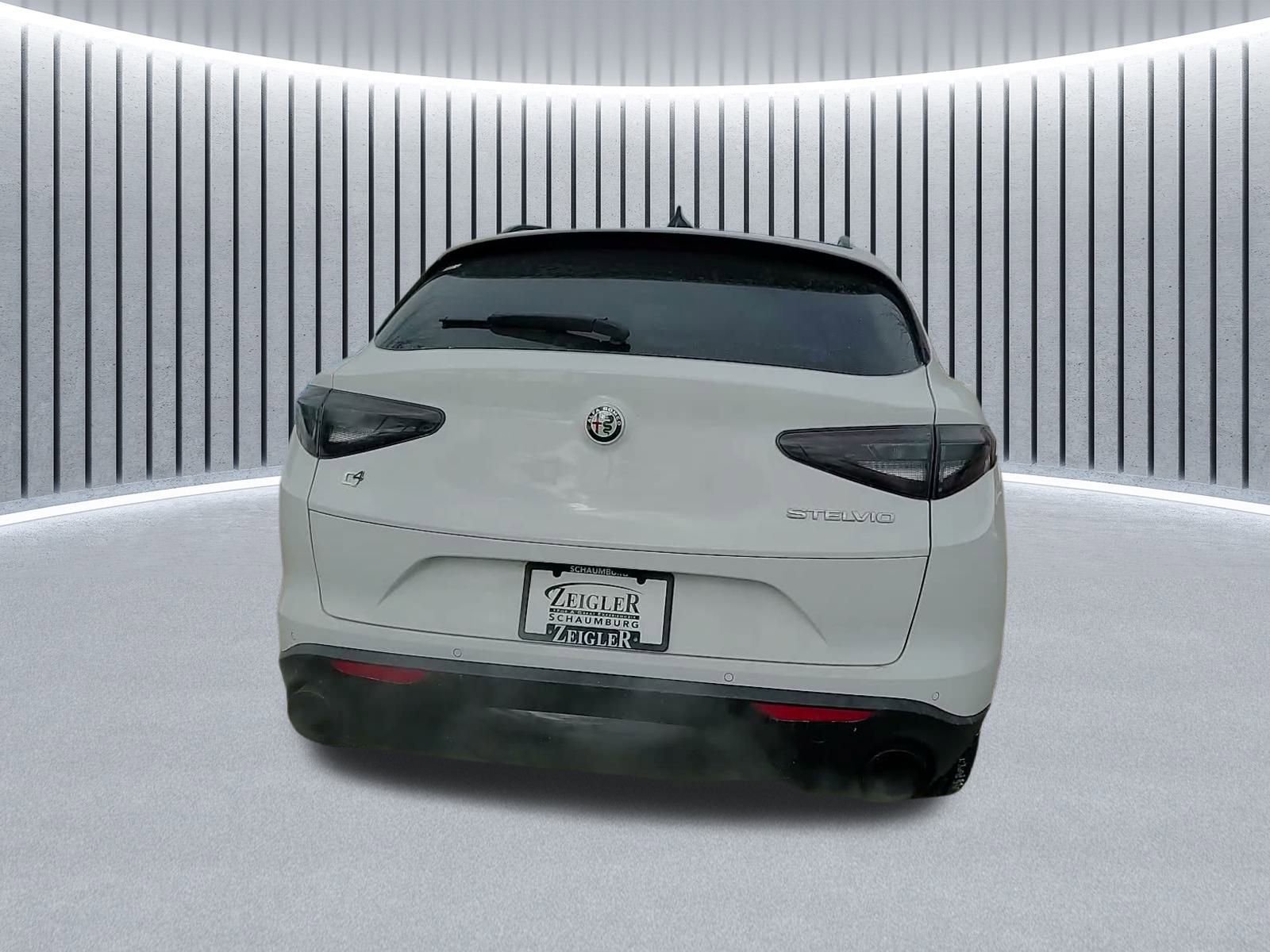 New 2025 Alfa Romeo Stelvio Sprint image 10