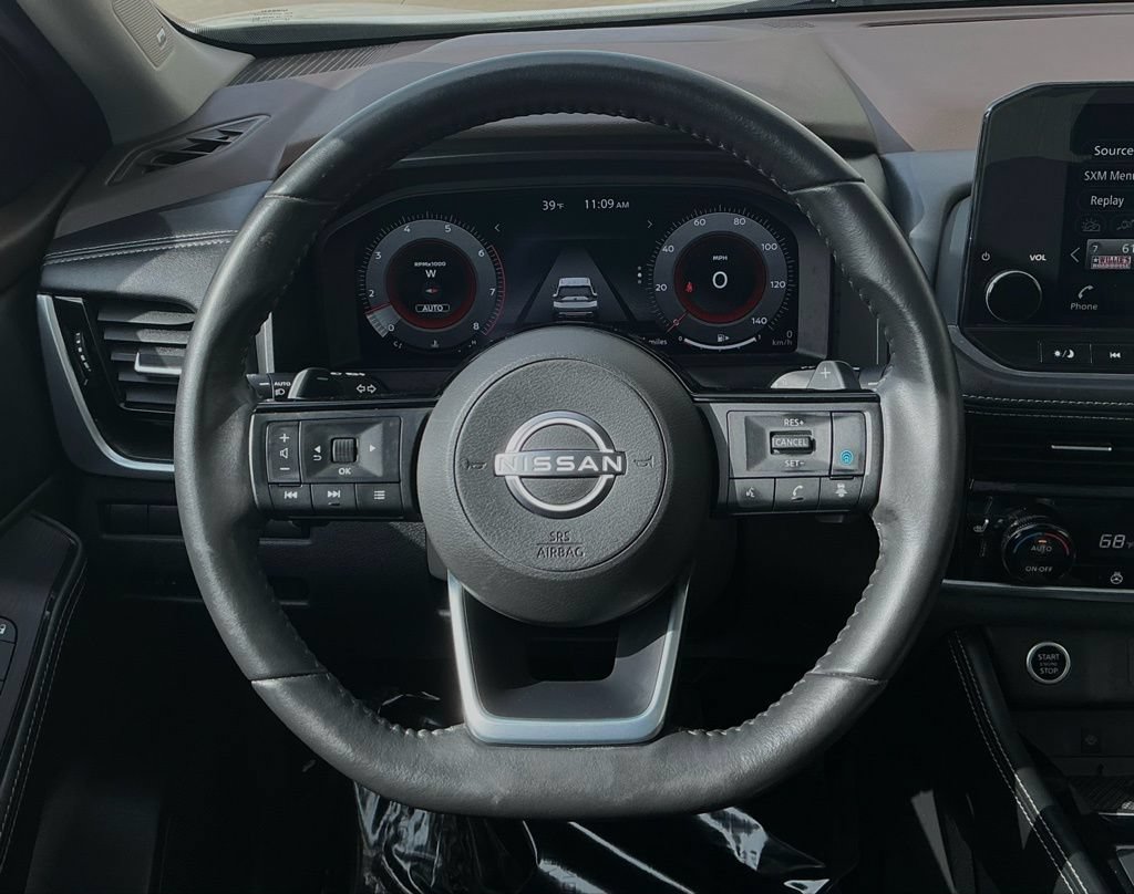 Used 2023 Nissan Rogue Platinum AWD/4WD image 12