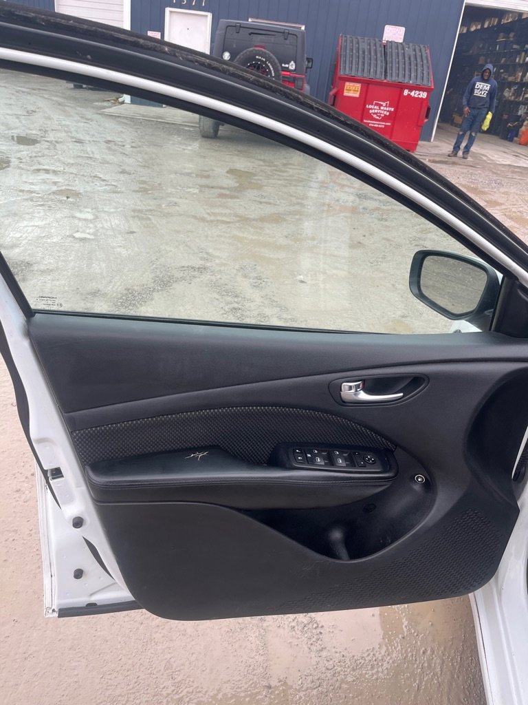 Used 2014 Dodge Dart SE w/ Convenience Group image 9