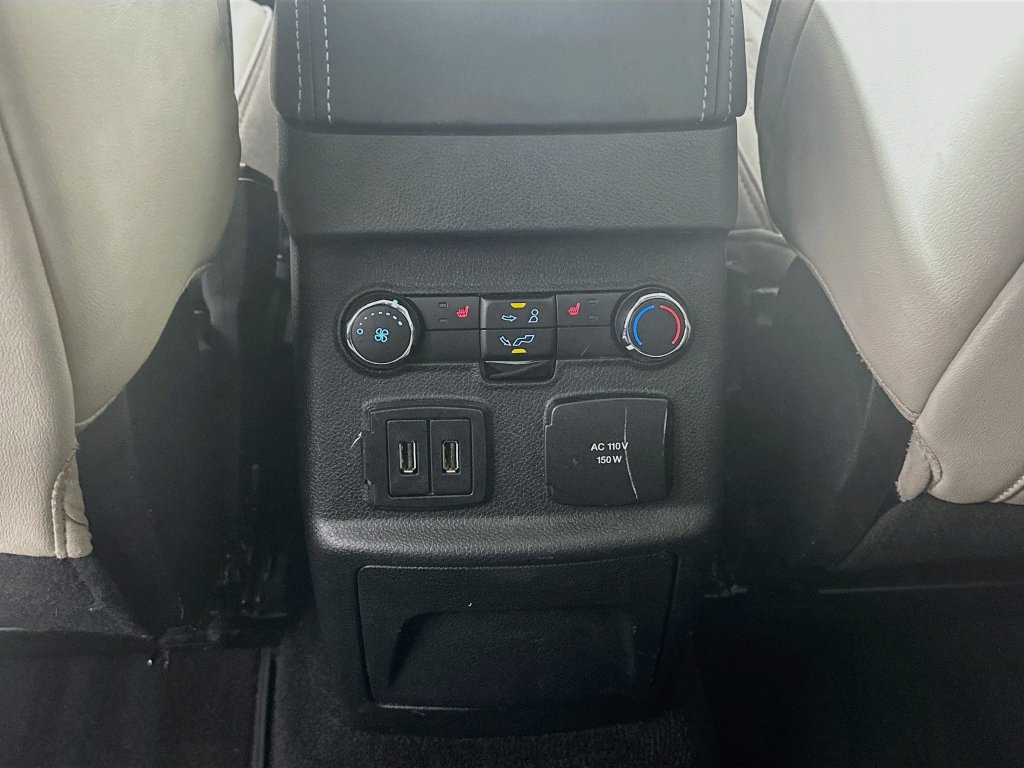 Used 2019 Ford Explorer Platinum AWD/4WD image 32