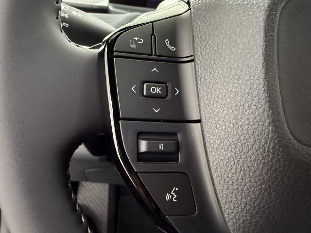 New 2026 Toyota C-HR AWD/4WD image 10