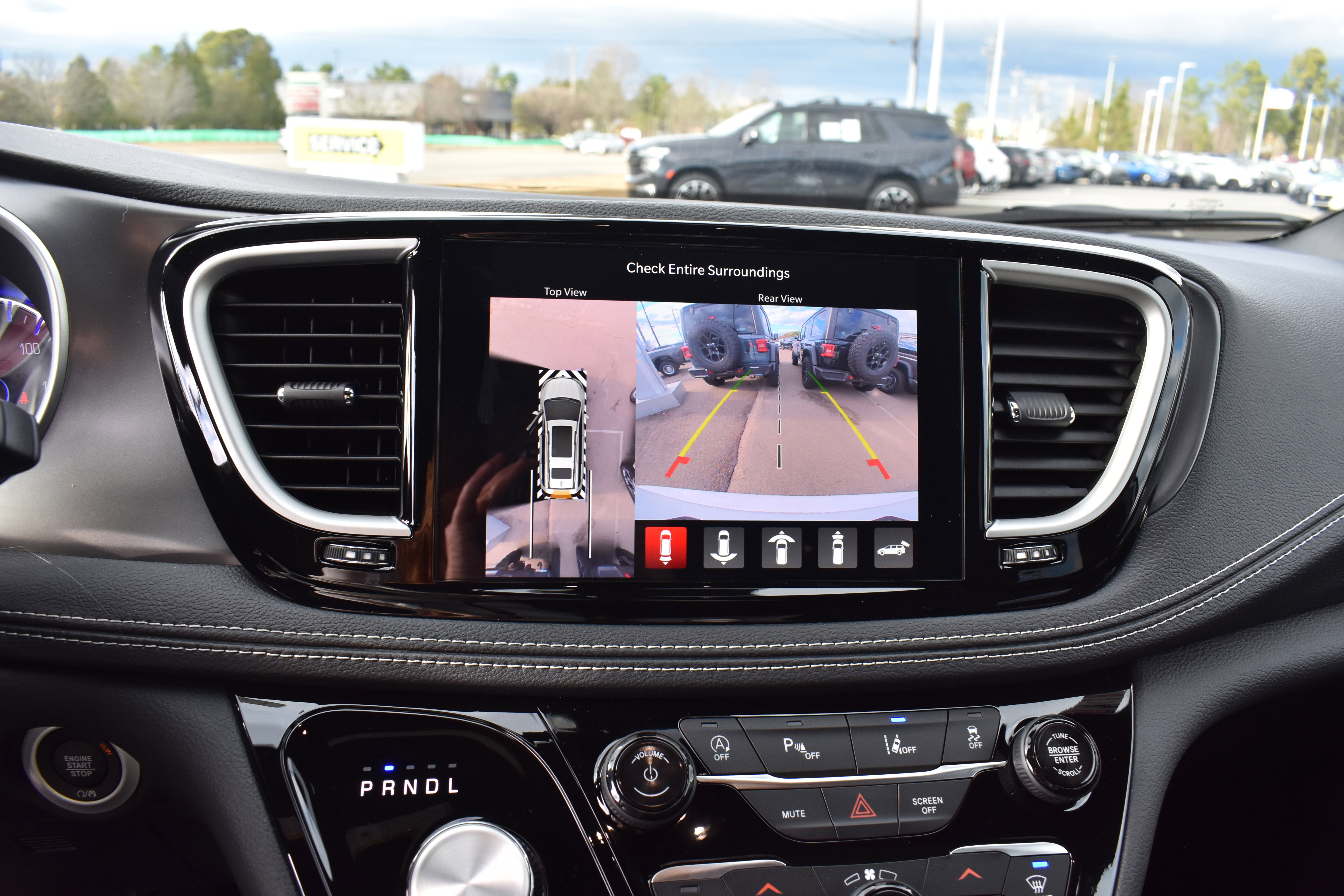 New 2026 Chrysler Pacifica Select image 19