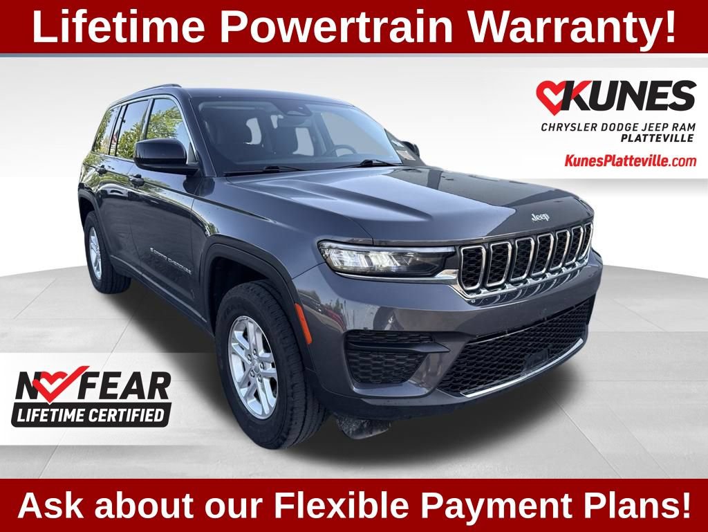 Used 2023 Jeep Grand Cherokee Laredo AWD/4WD image 1