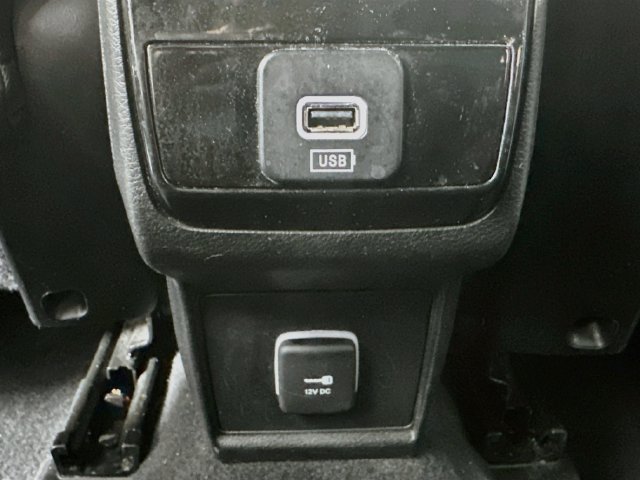 Used 2024 Jeep Compass Latitude AWD/4WD image 24