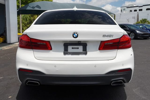 Used 2018 BMW 540i w/ M Sport Package RWD image 11