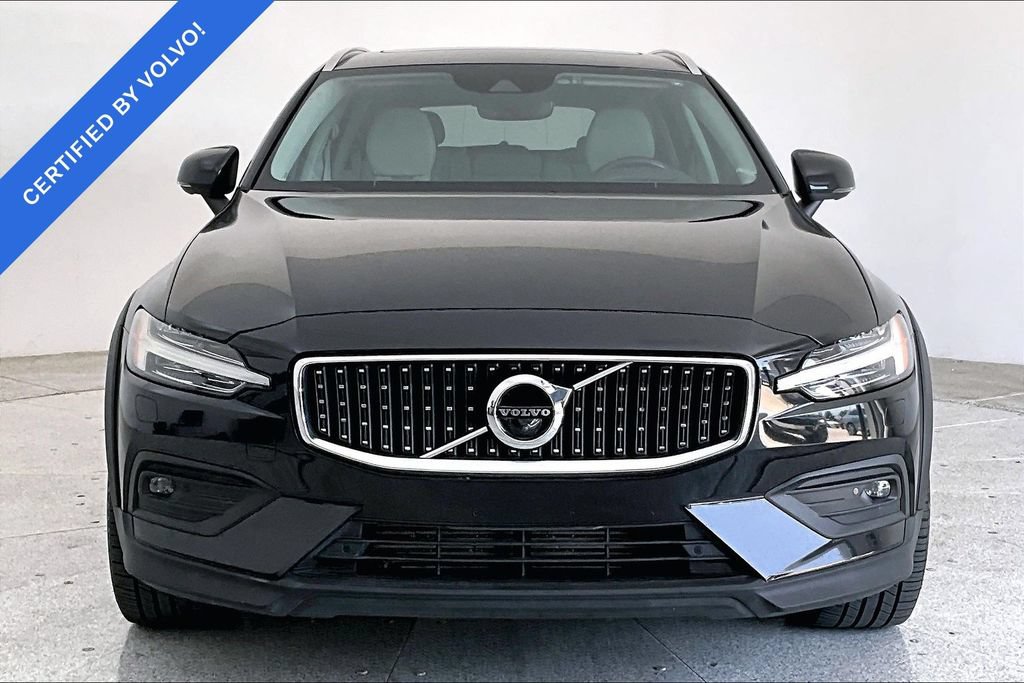 Used 2022 Volvo V60 T5 Cross Country w/ Advanced Package AWD/4WD image 3