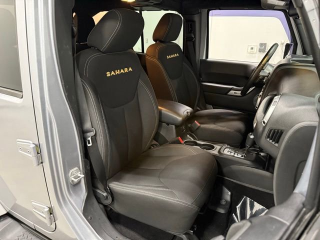 Used 2015 Jeep Wrangler Unlimited Sahara image 30