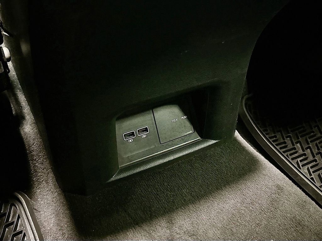 Used 2018 Volkswagen Atlas SEL image 29