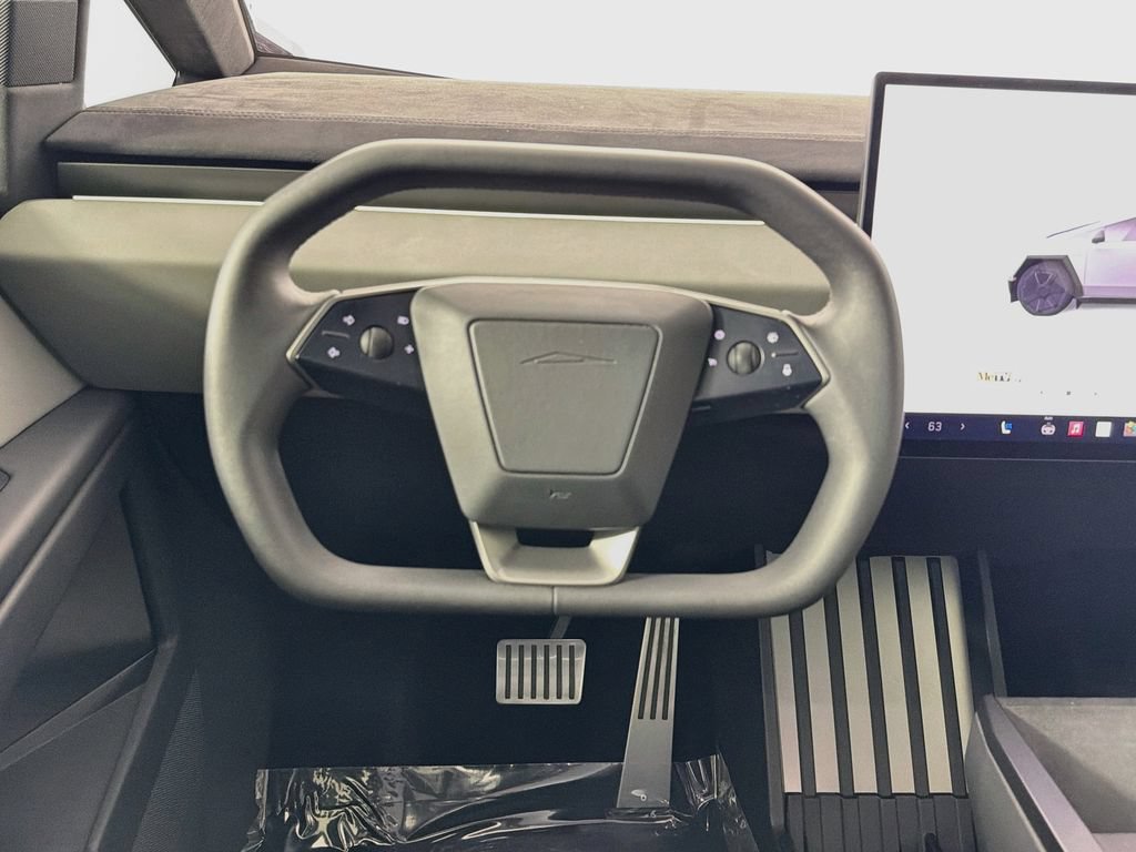 Used 2024 Tesla Cybertruck Cyberbeast AWD/4WD image 11