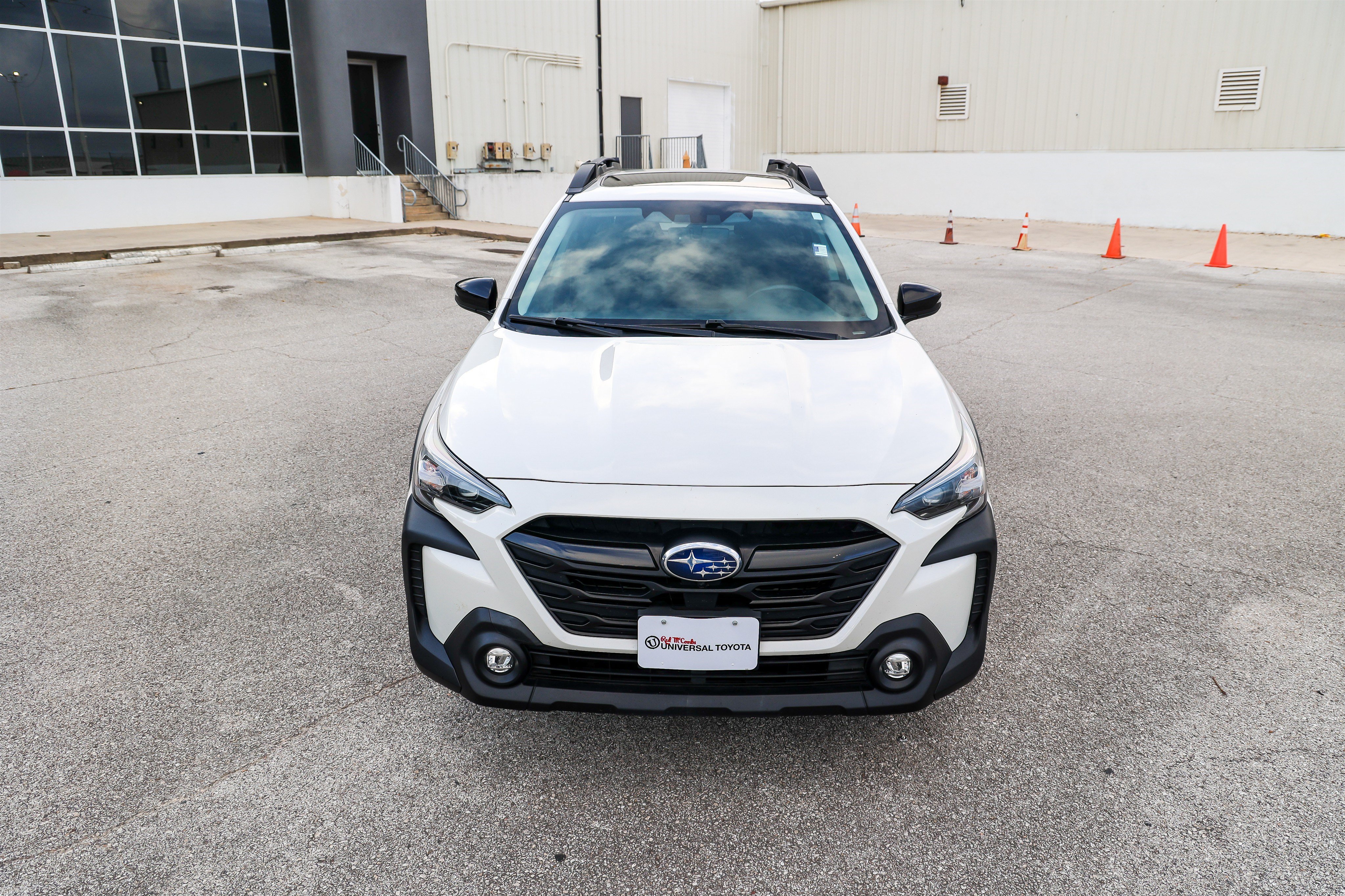 Used 2023 Subaru Outback Onyx Edition XT AWD/4WD image 4