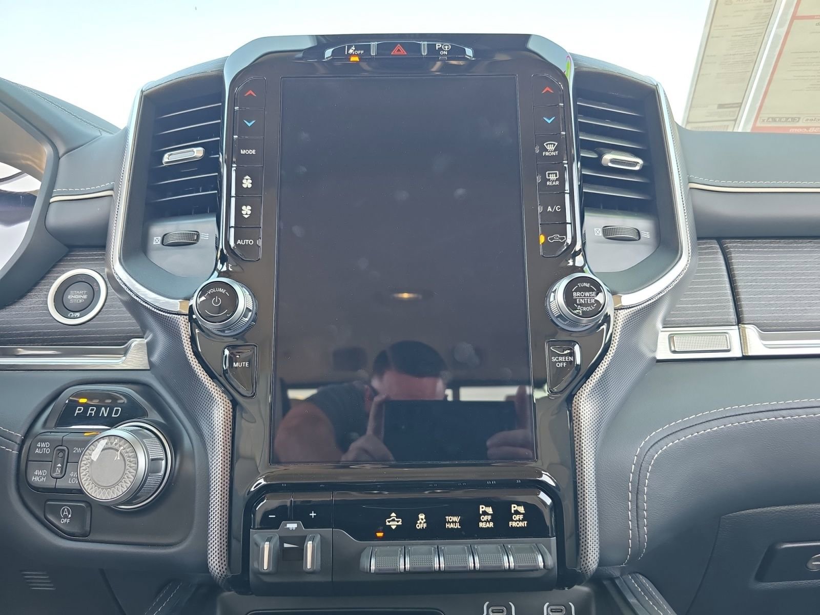 Used 2023 RAM 1500 Limited image 16