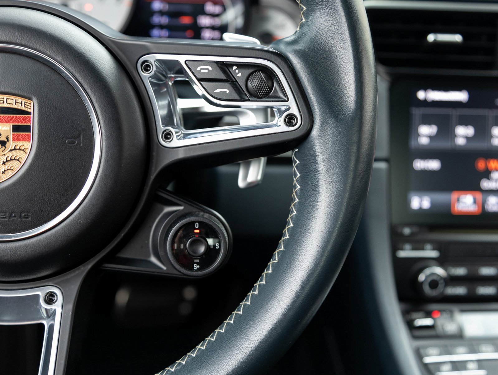 Used 2019 Porsche 911 Turbo S image 18