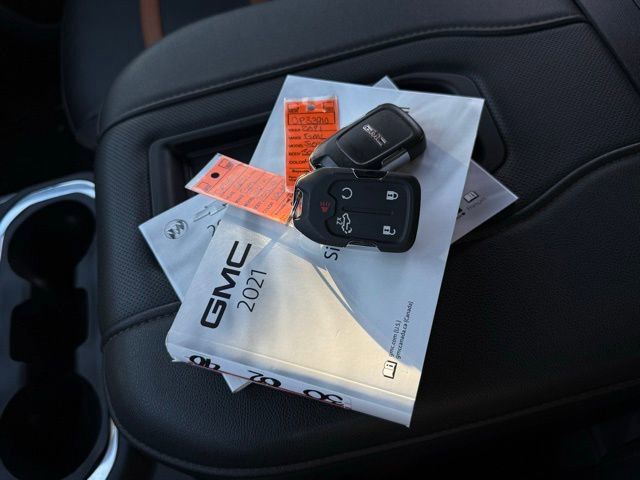 Used 2021 GMC Sierra 1500 AT4 w/ AT4 Premium Package image 7