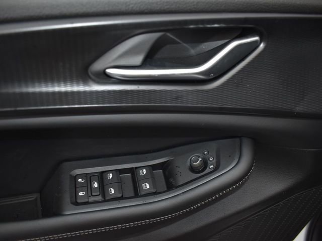 New 2025 Jeep Grand Cherokee Laredo w/ MOPAR Finishing Package image 13