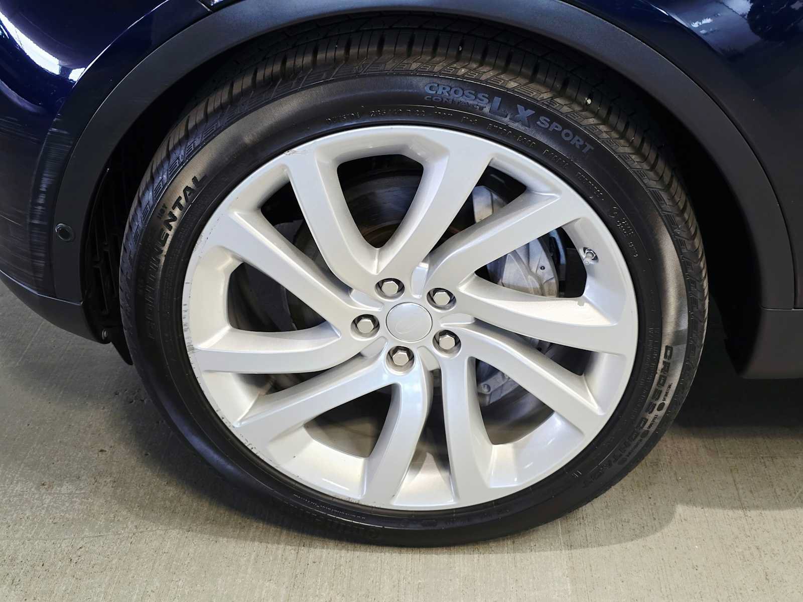 Used 2020 Land Rover Discovery HSE Luxury AWD/4WD image 8
