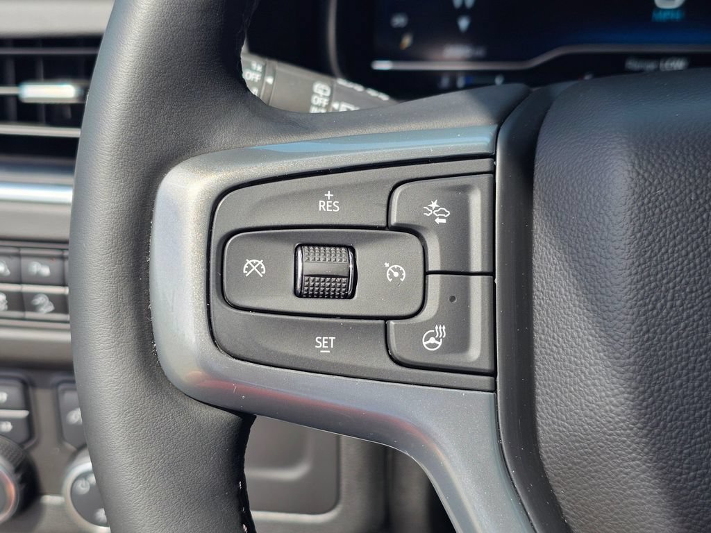 Used 2023 Chevrolet Tahoe Z71 w/ Luxury Package AWD/4WD image 30