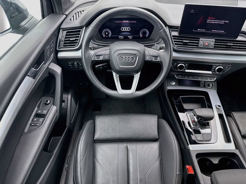 Used 2023 Audi Q5 2.0T Premium Plus w/ Premium Plus Package AWD/4WD image 10