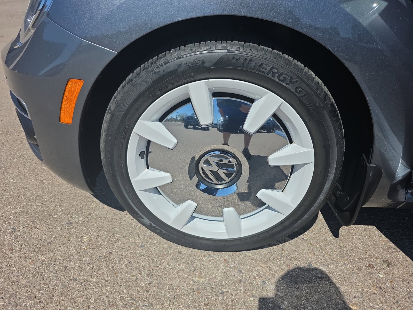 Used 2019 Volkswagen Beetle 2.0T Final Edition SEL image 26