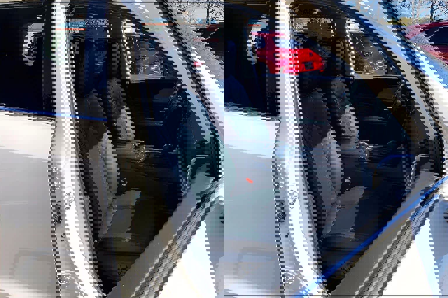 Used 2024 Toyota Grand Highlander Limited image 9