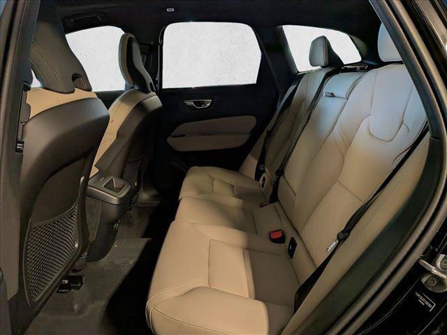 New 2026 Volvo XC60 B5 Core w/ Climate Package AWD/4WD image 17