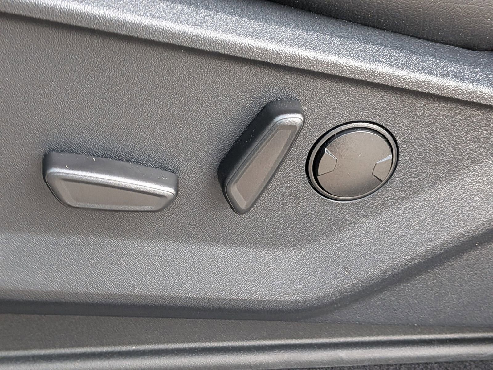 New 2024 Ford F150 XLT w/ Equipment Group 303A High image 21