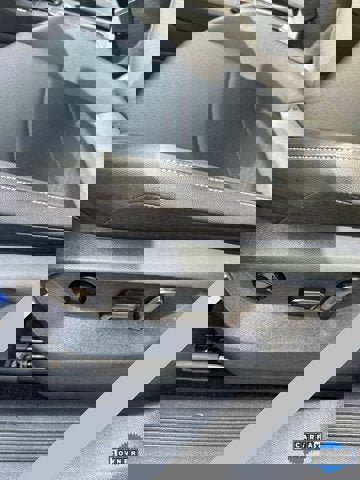 Used 2021 Volkswagen Tiguan SE w/ Panoramic Sunroof Package image 13