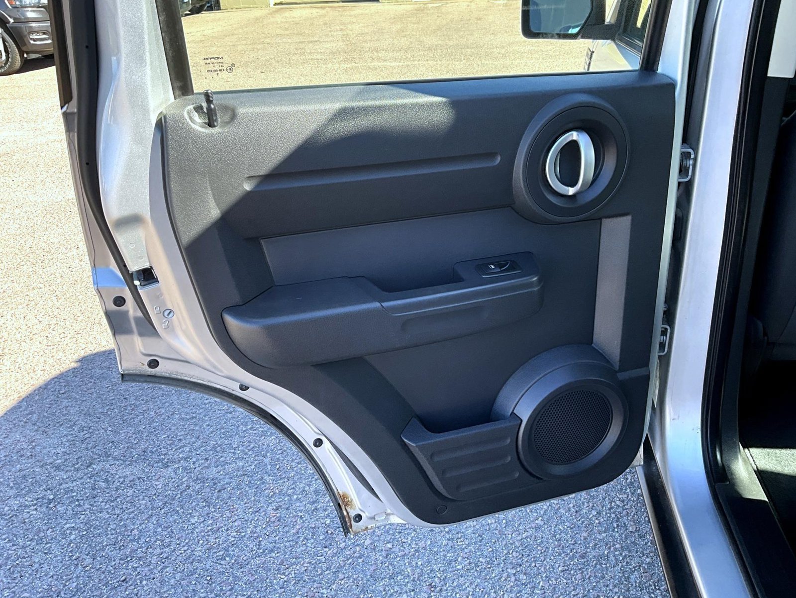 Used 2007 Dodge Nitro SXT AWD/4WD image 22