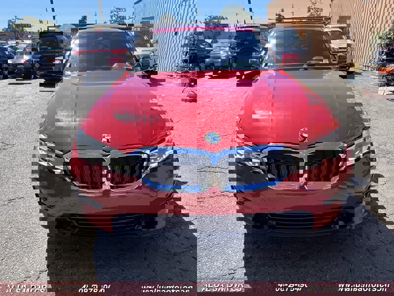 Used 2020 BMW 330i Sedan w/ Convenience Package image 4