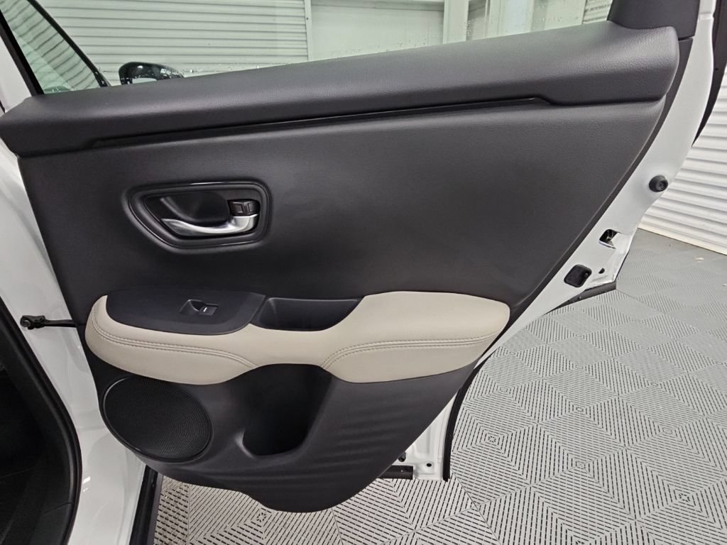 New 2027 Honda HR-V LX image 32