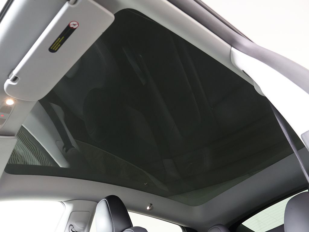 Used 2024 Tesla Model Y Performance AWD/4WD image 22