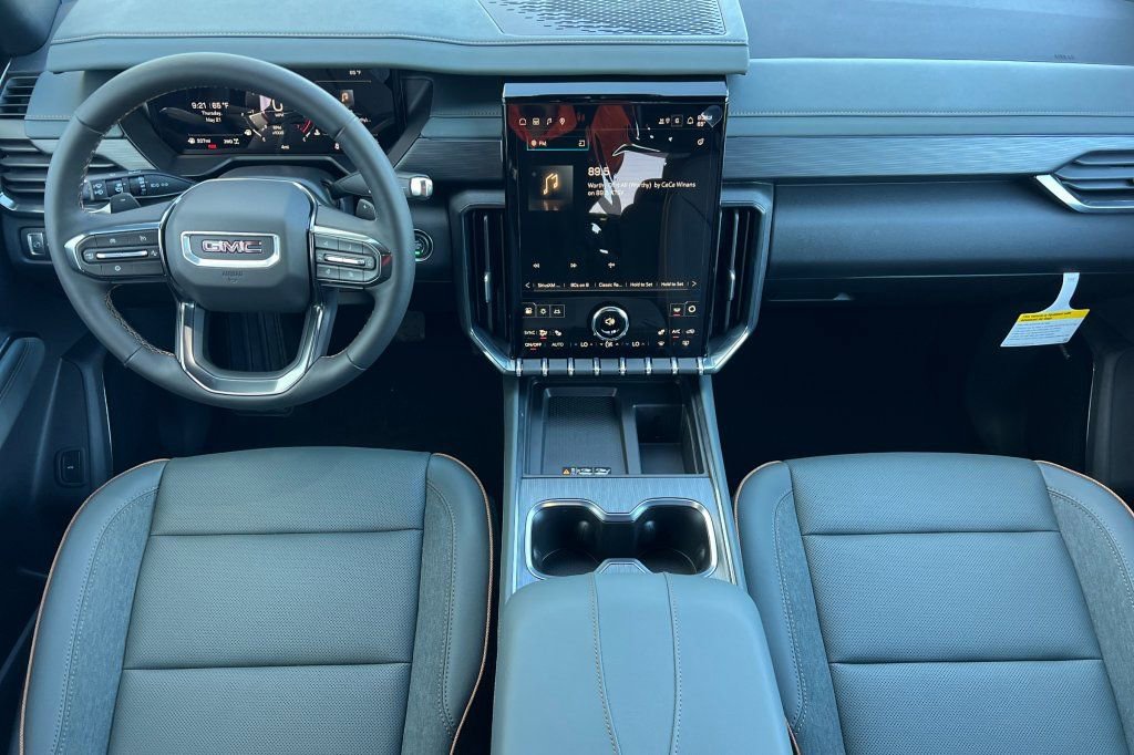 New 2026 GMC Acadia AT4 AWD/4WD image 10