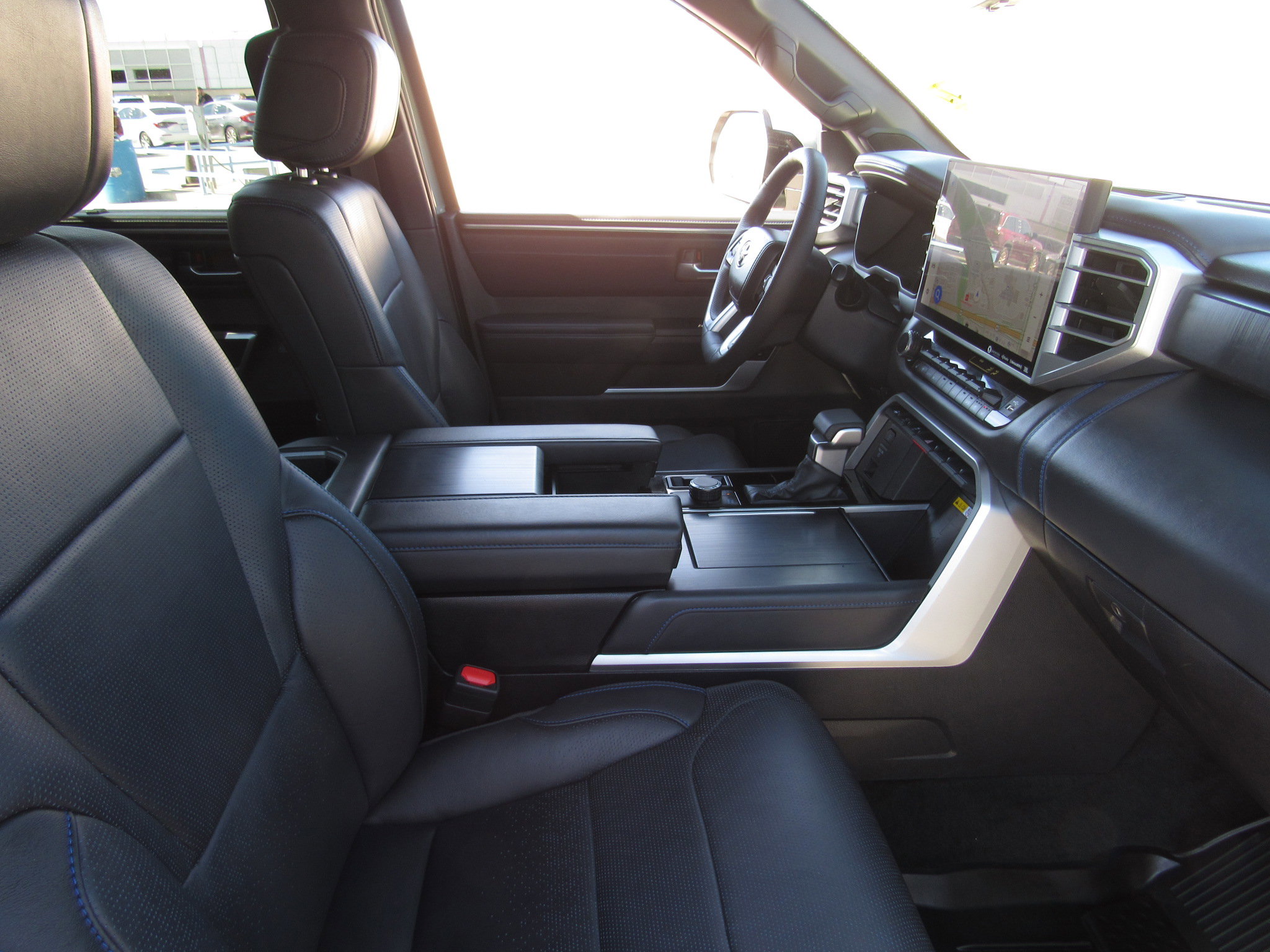 Used 2024 Toyota Sequoia Platinum image 8