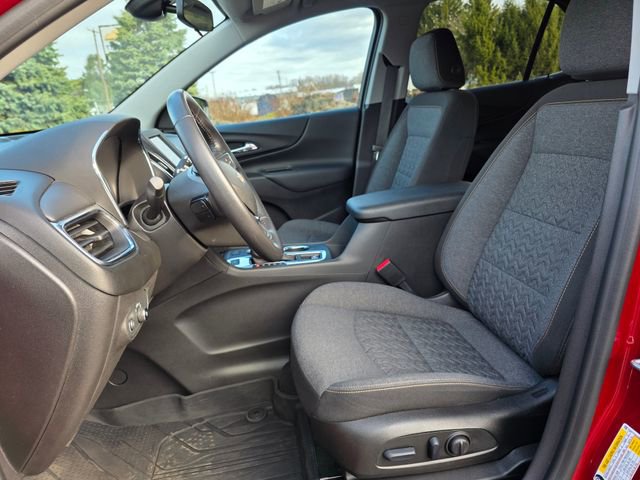 Used 2022 Chevrolet Equinox LT image 12