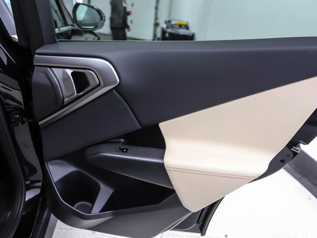 Used 2026 BMW X3 xDrive30 w/ Premium Package image 24