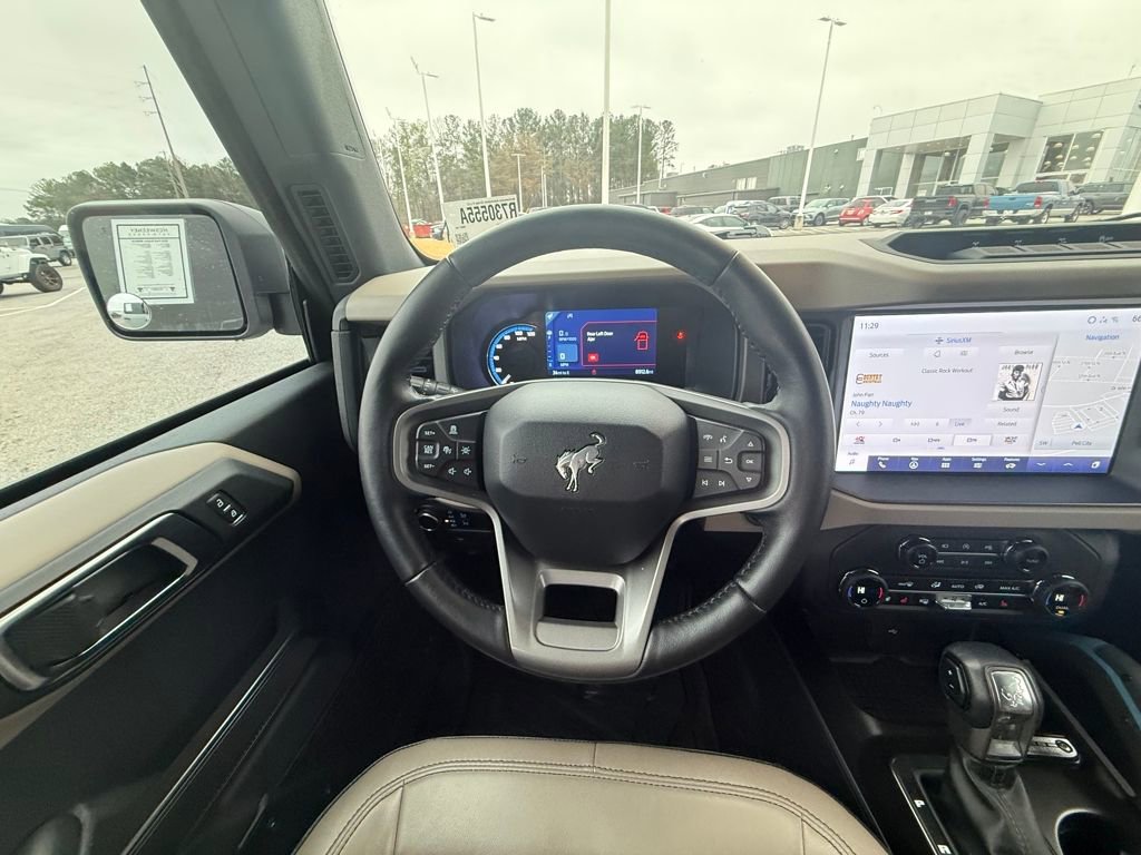 Used 2024 Ford Bronco Wildtrak image 14