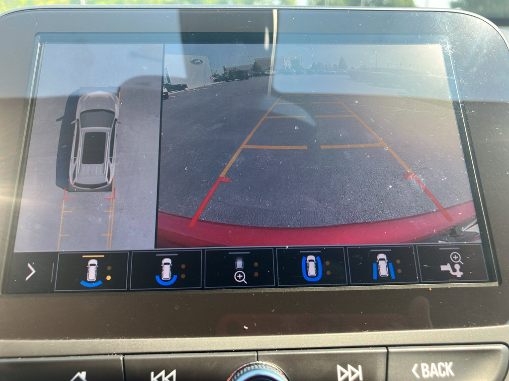Used 2019 Chevrolet Equinox Premier FWD image 18