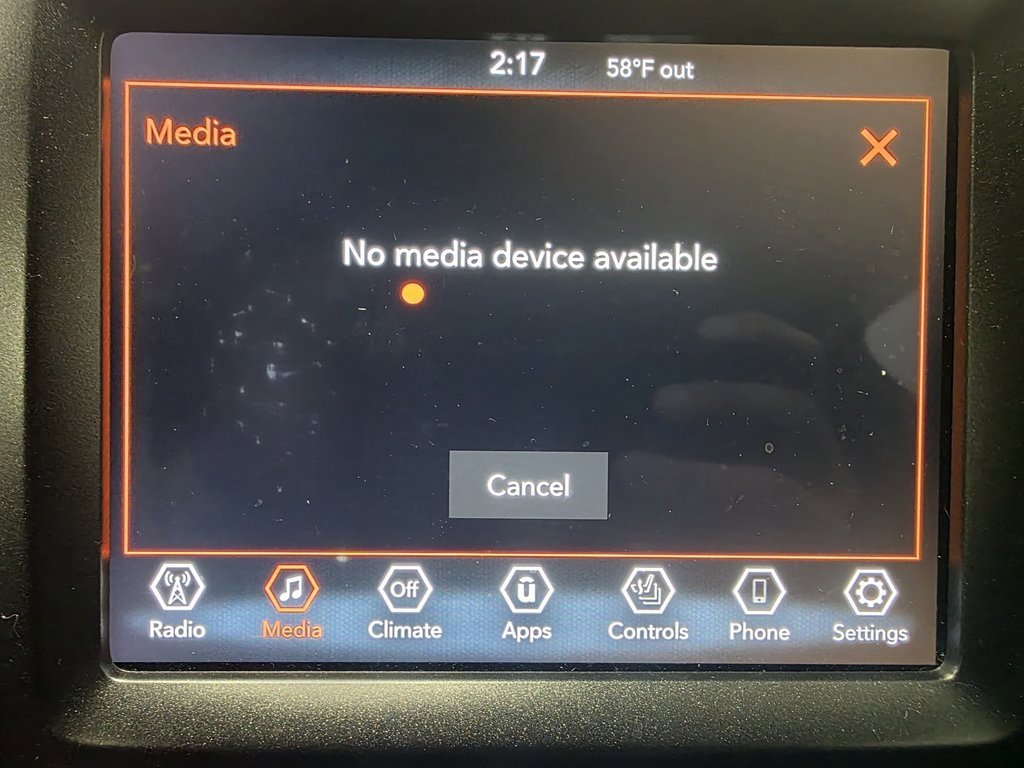 Used 2022 Jeep Cherokee Trailhawk w/ Trailer Tow Group image 12