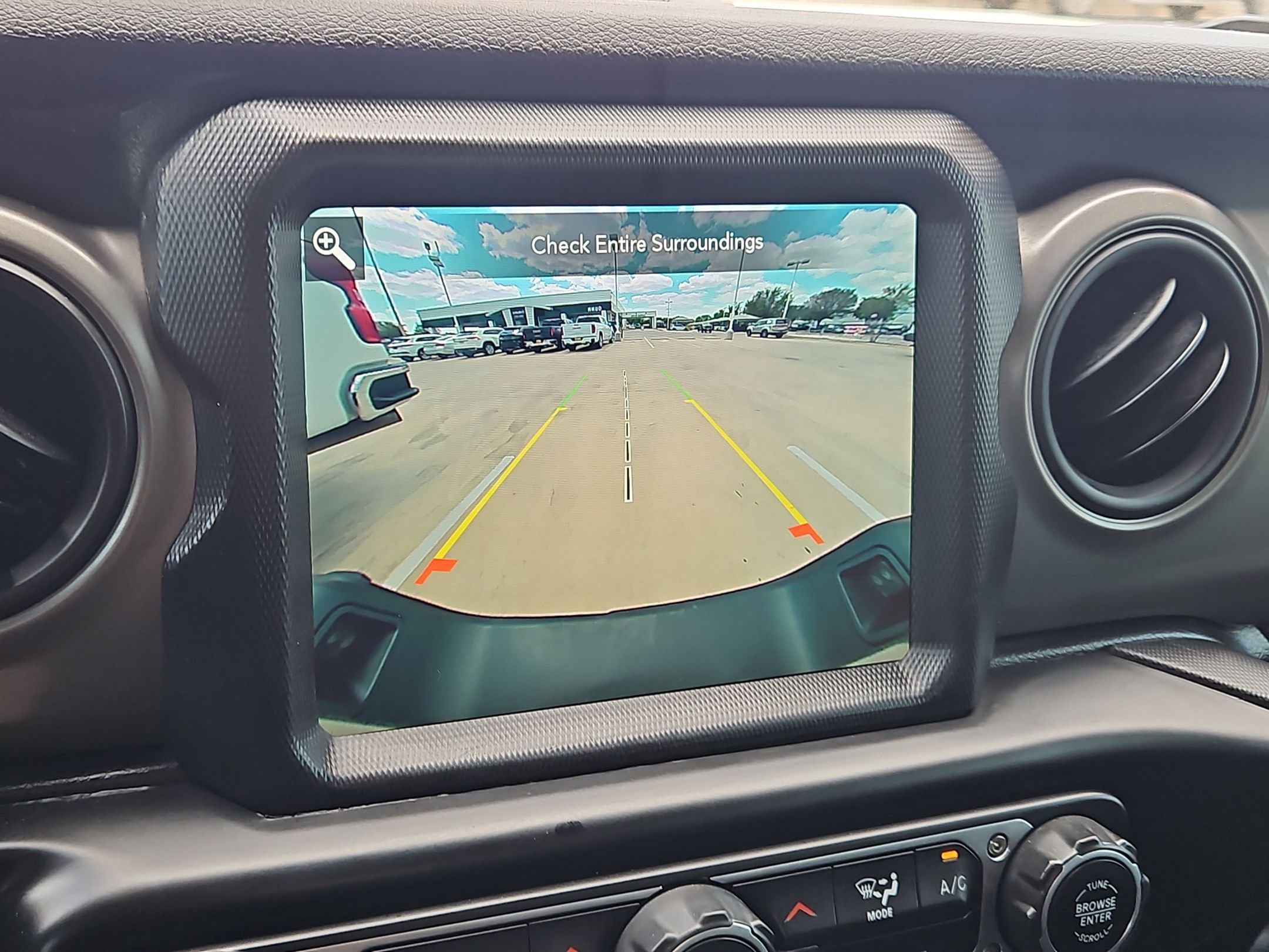 Used 2021 Jeep Gladiator Sport image 19