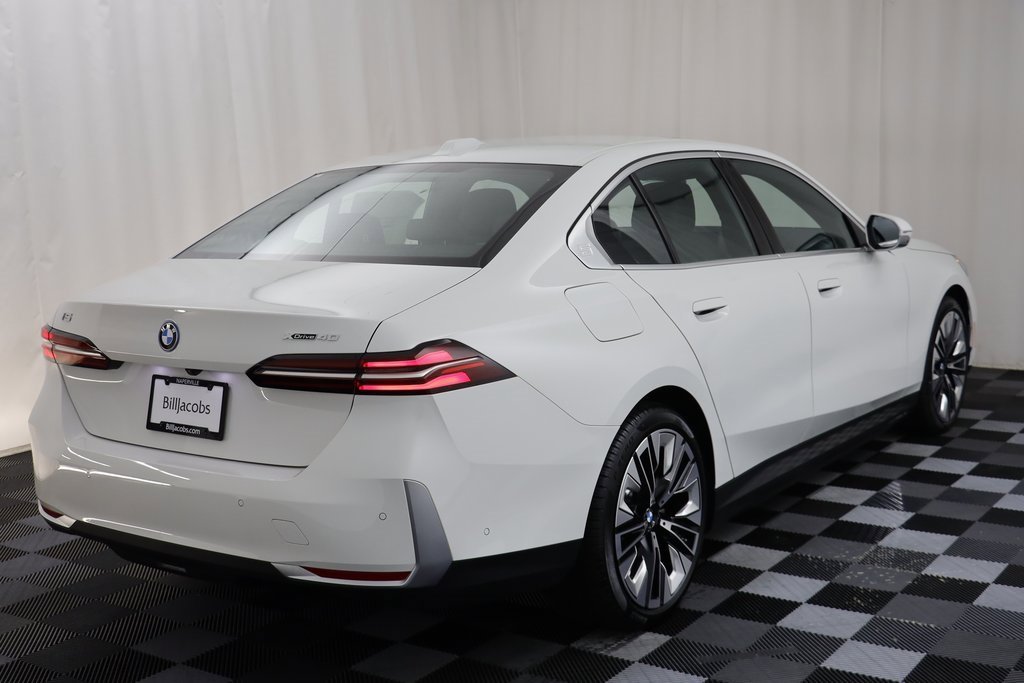 New 2026 BMW i5 eDrive40 image 19