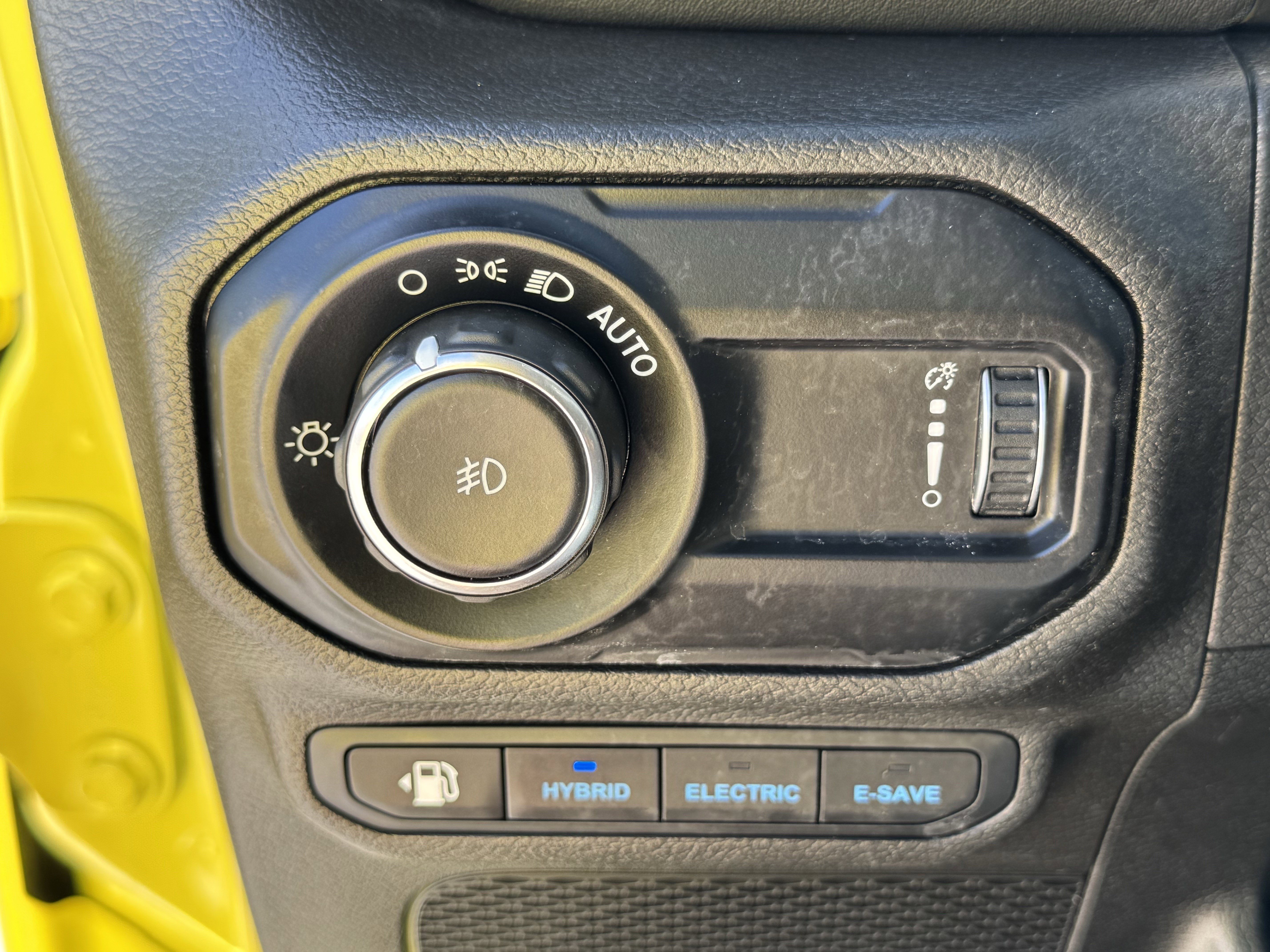 Used 2023 Jeep Wrangler Unlimited Rubicon 4xe w/ Steel Bumper Group image 26