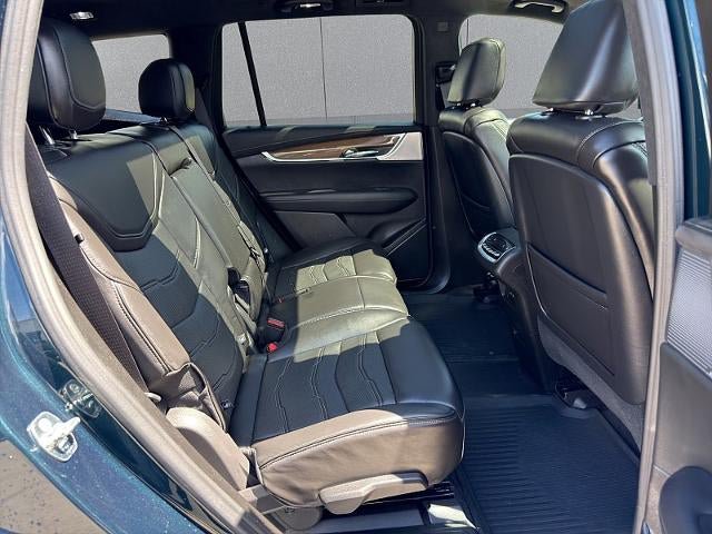 Certified 2025 Cadillac XT6 Premium Luxury w/ Platinum Package AWD/4WD image 17
