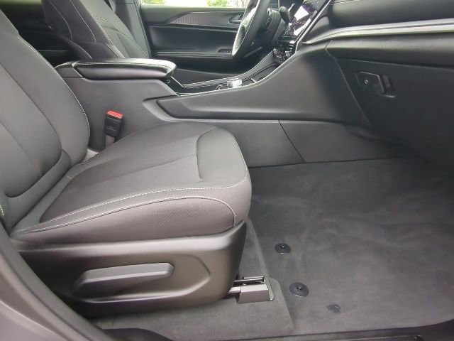 Used 2024 Jeep Grand Cherokee Laredo X image 21