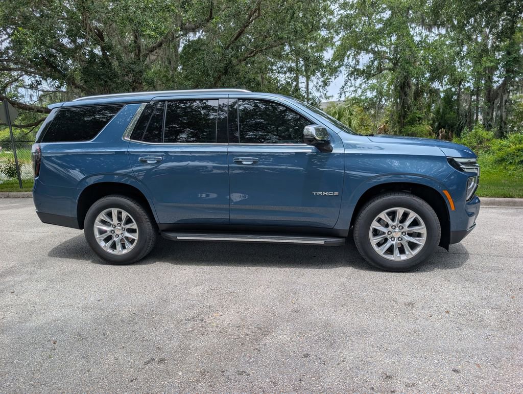 Used 2025 Chevrolet Tahoe Premier AWD/4WD image 10