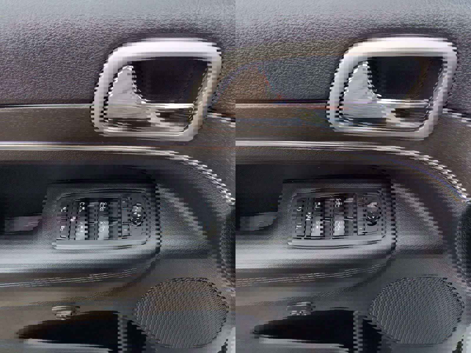 Certified 2018 Jeep Grand Cherokee Limited image 14