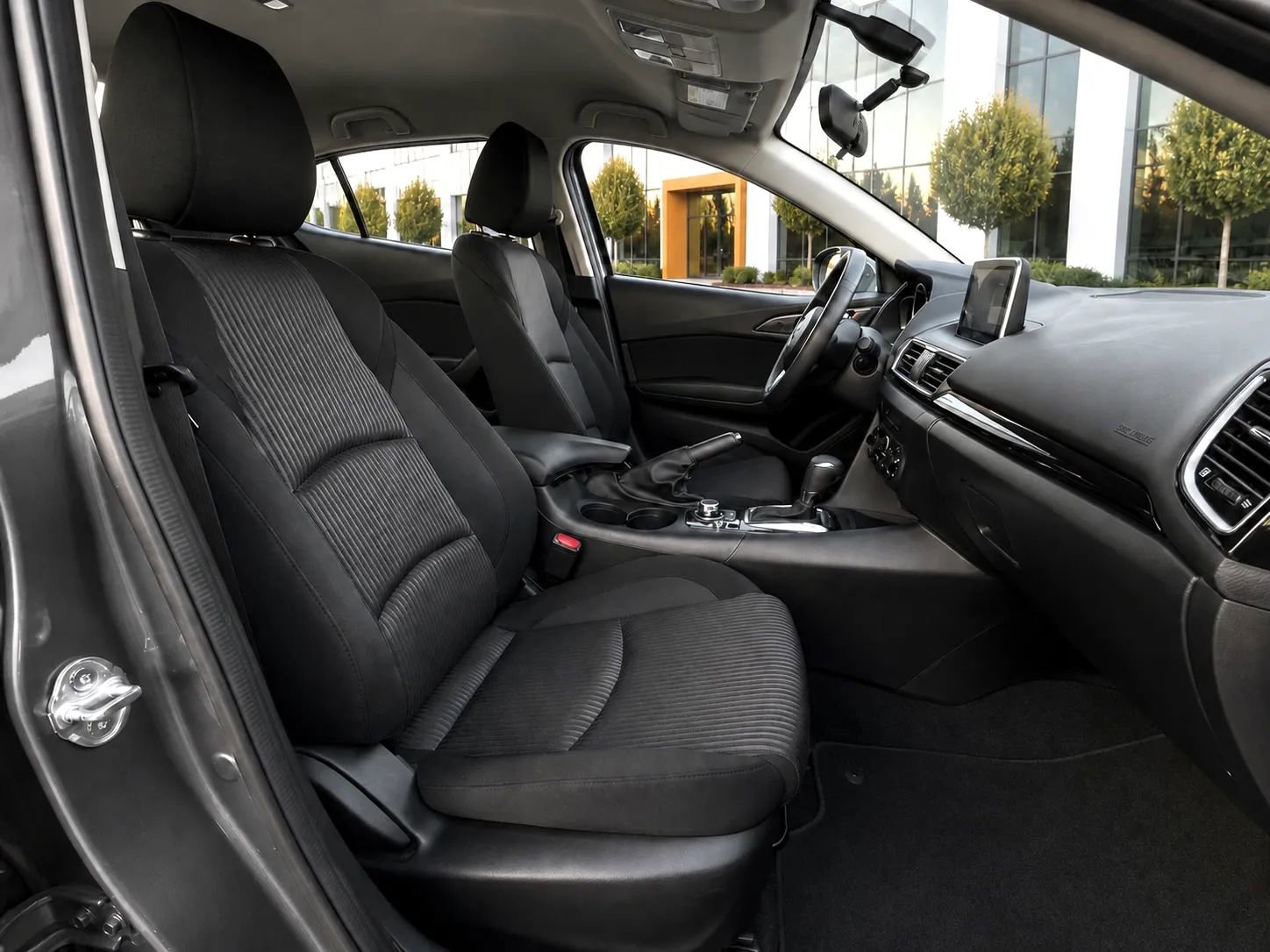 Used 2016 MAZDA MAZDA3 i Sport w/ Preferred Equipment Package FWD image 10